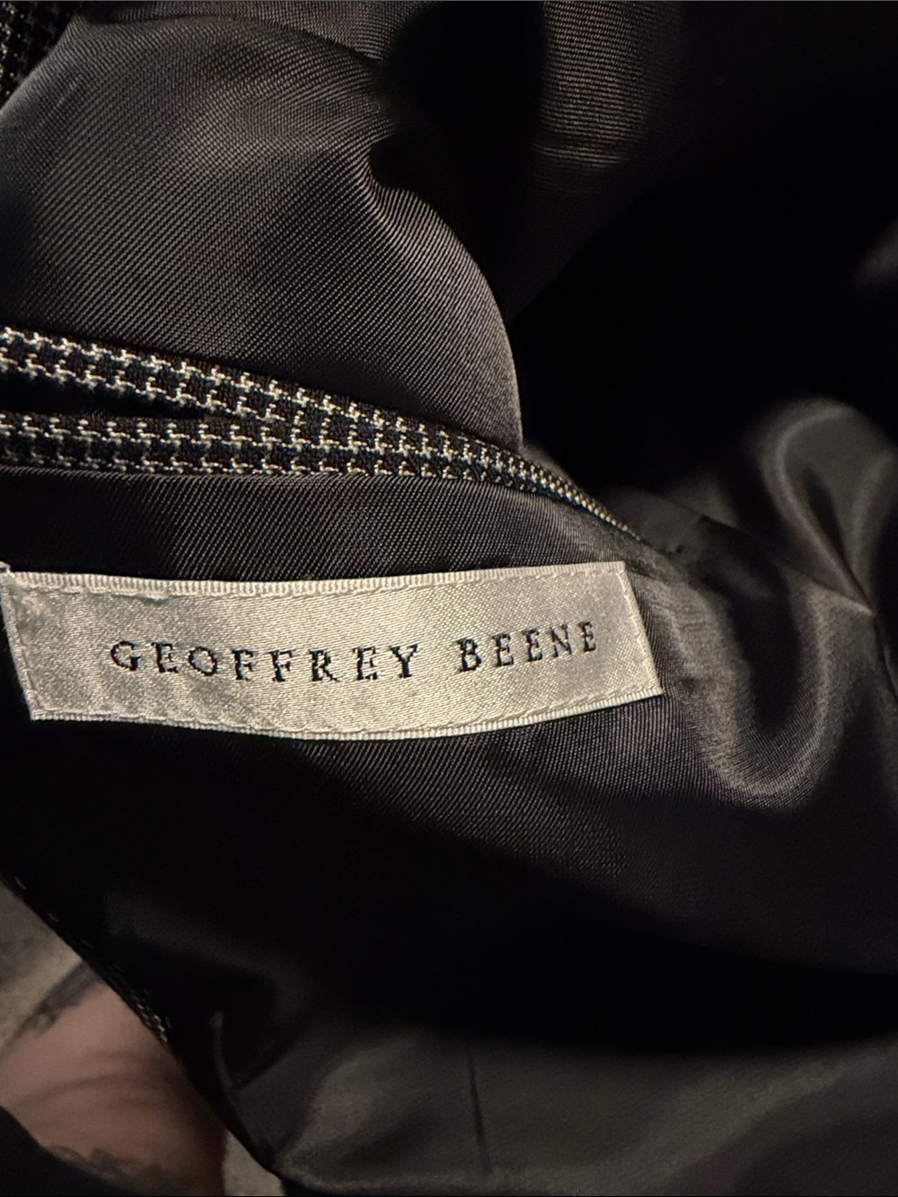 Geoffrey Beene Gray Micro-Pattern Two-Button Suit Jacket - Picture 2 of 3
